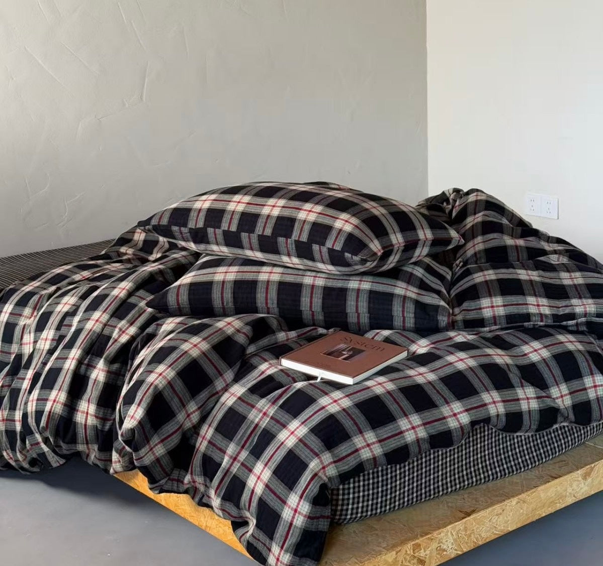 Coziness Plaid Flannel Bedding Set