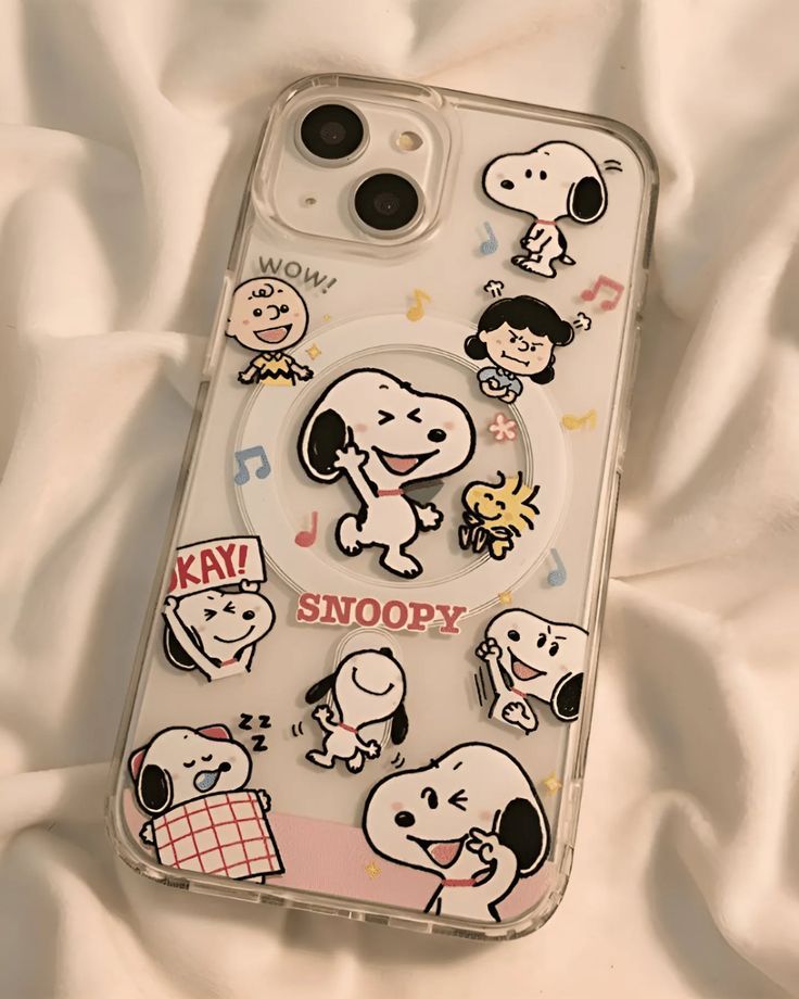 Snoopy Cheers Clear Magsafe iPhone Case