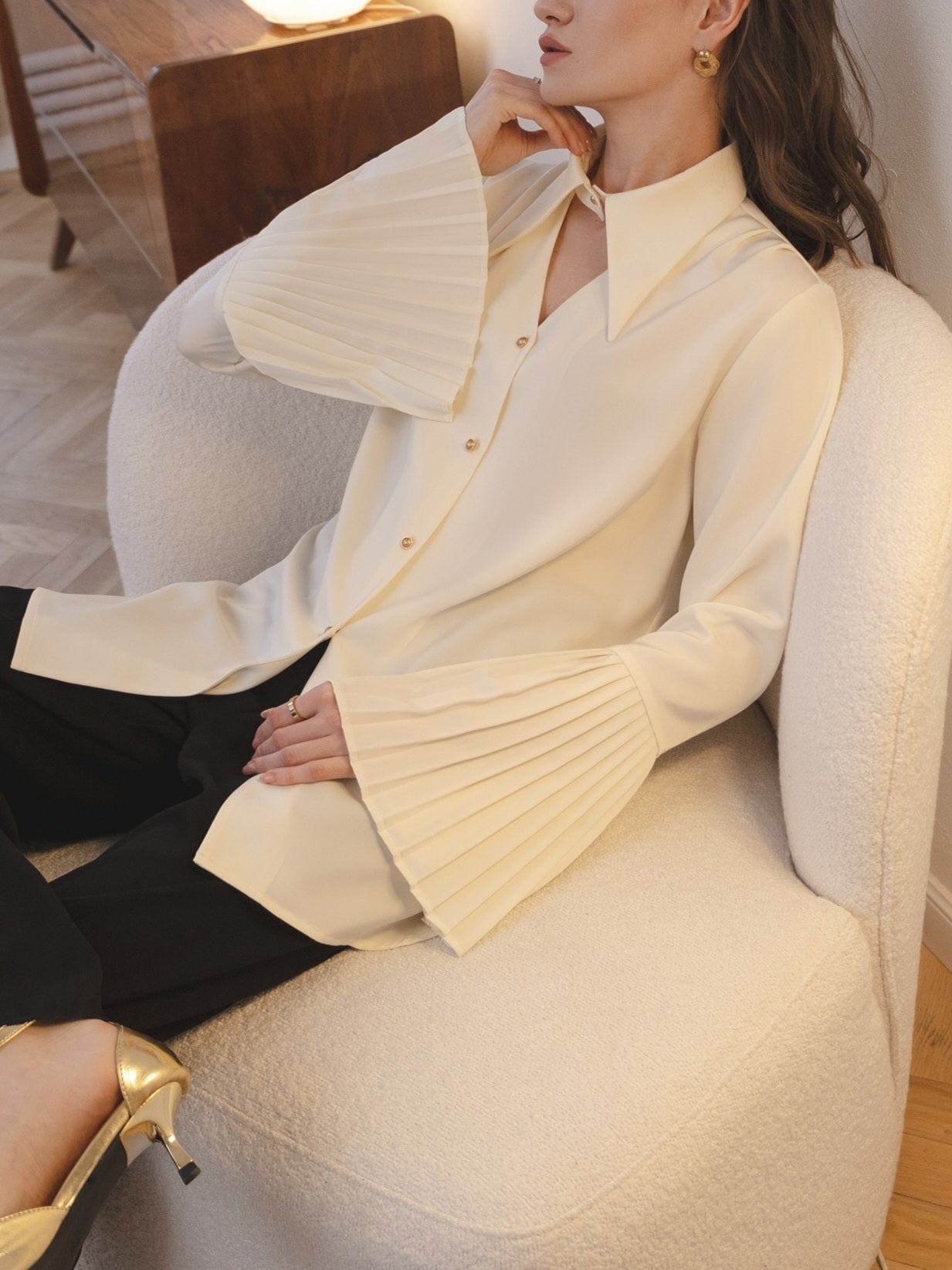 Loose Blouse With Pleated Cuffs