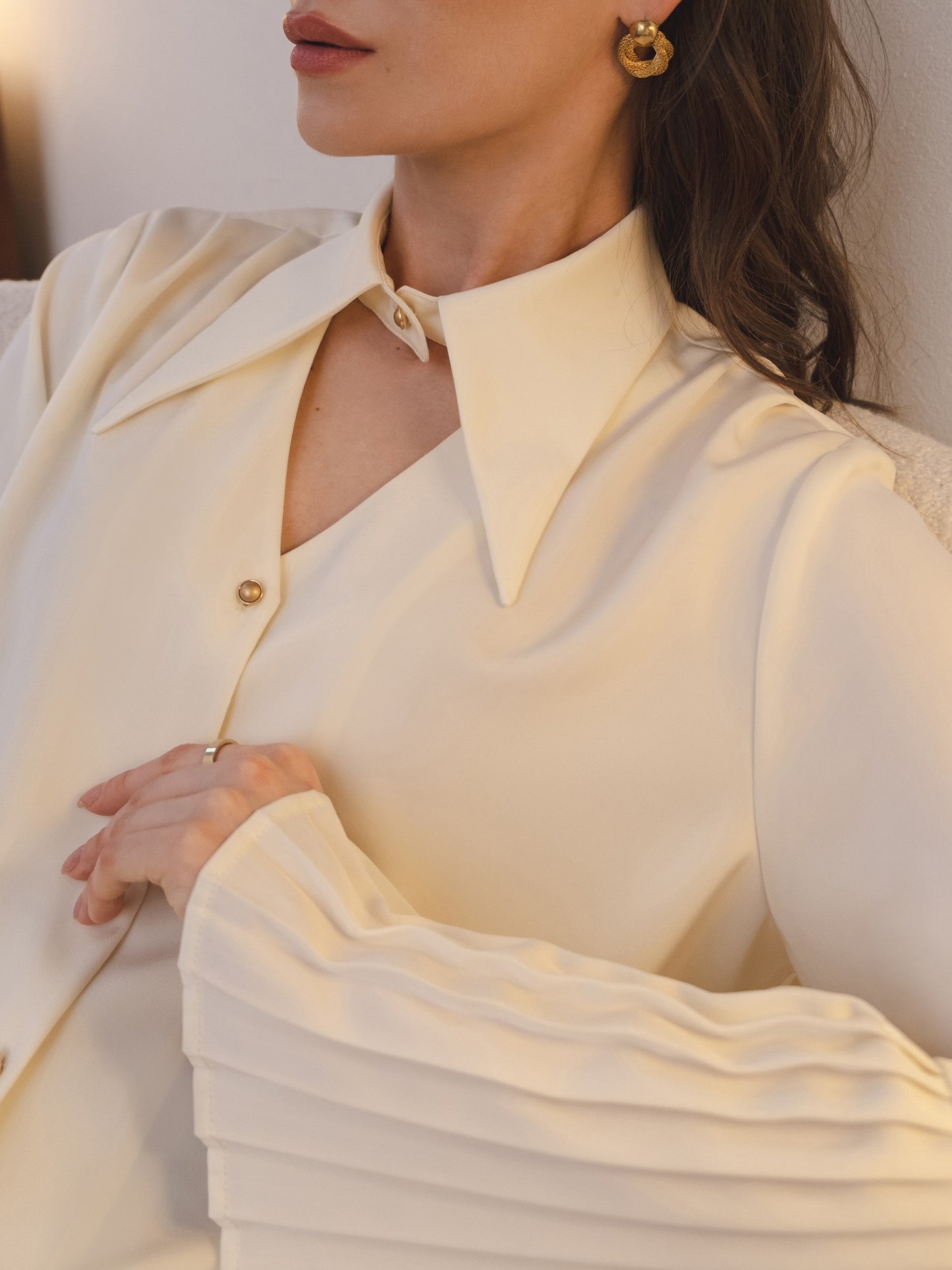 Loose Blouse With Pleated Cuffs