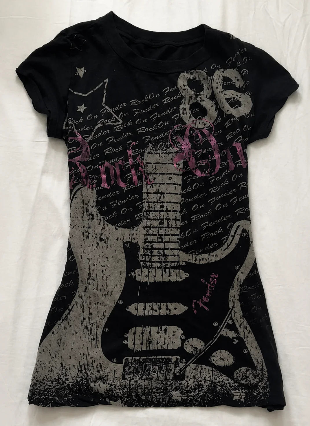 '86' Guiter Star Distressed Graphic Tee