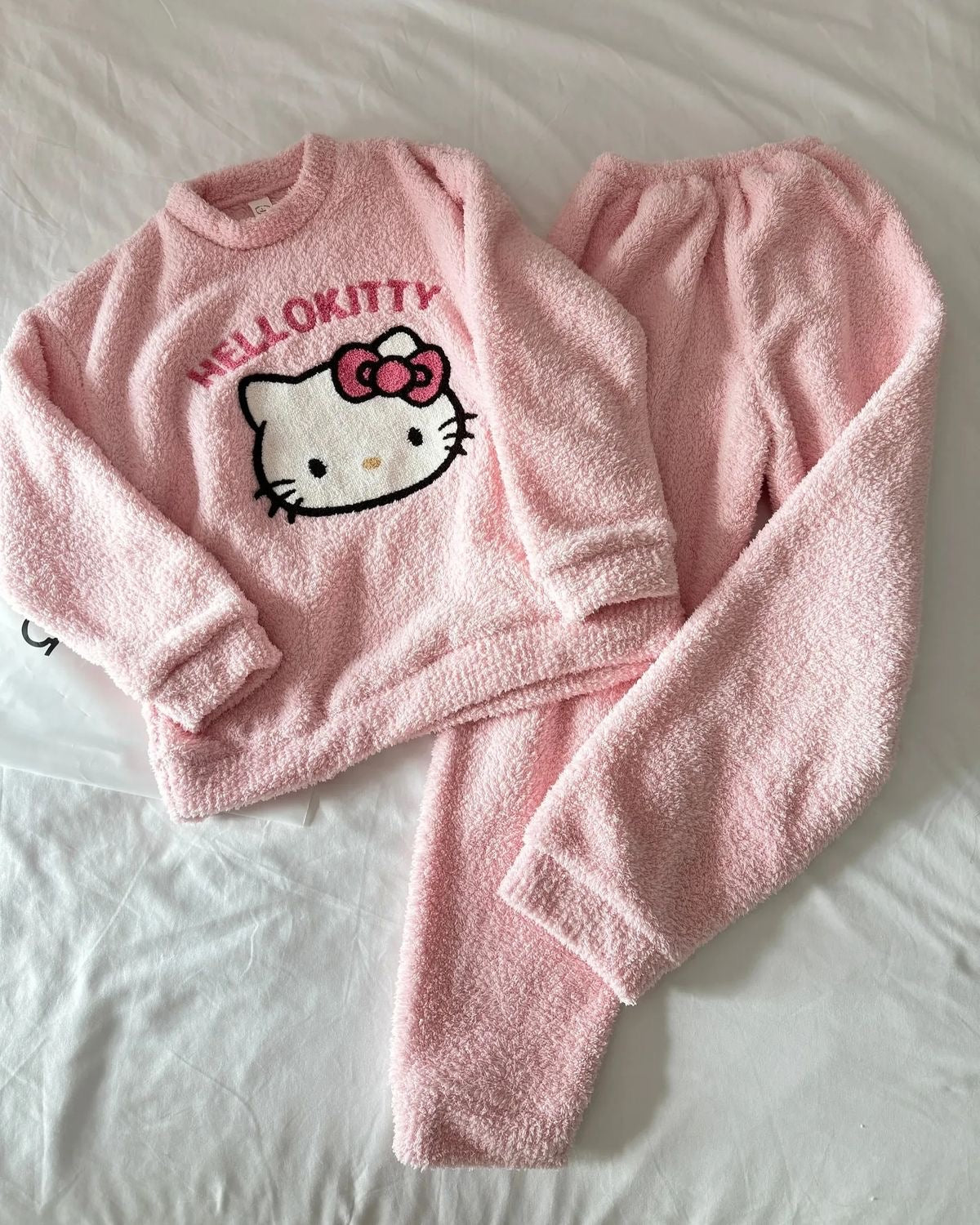 Hello Kitty Marshmallow Fuzzy Pajama Set