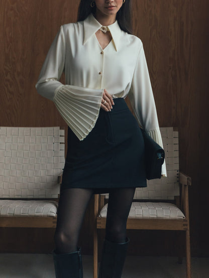 Loose Blouse With Pleated Cuffs