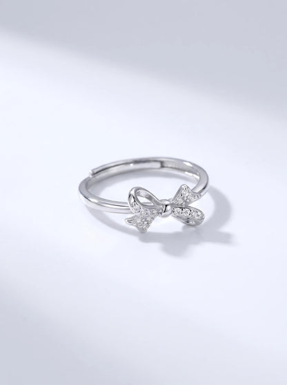 Asymmetric Bow Tie Ring