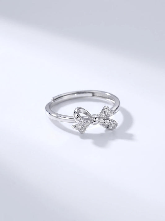 Asymmetric Bow Tie Ring