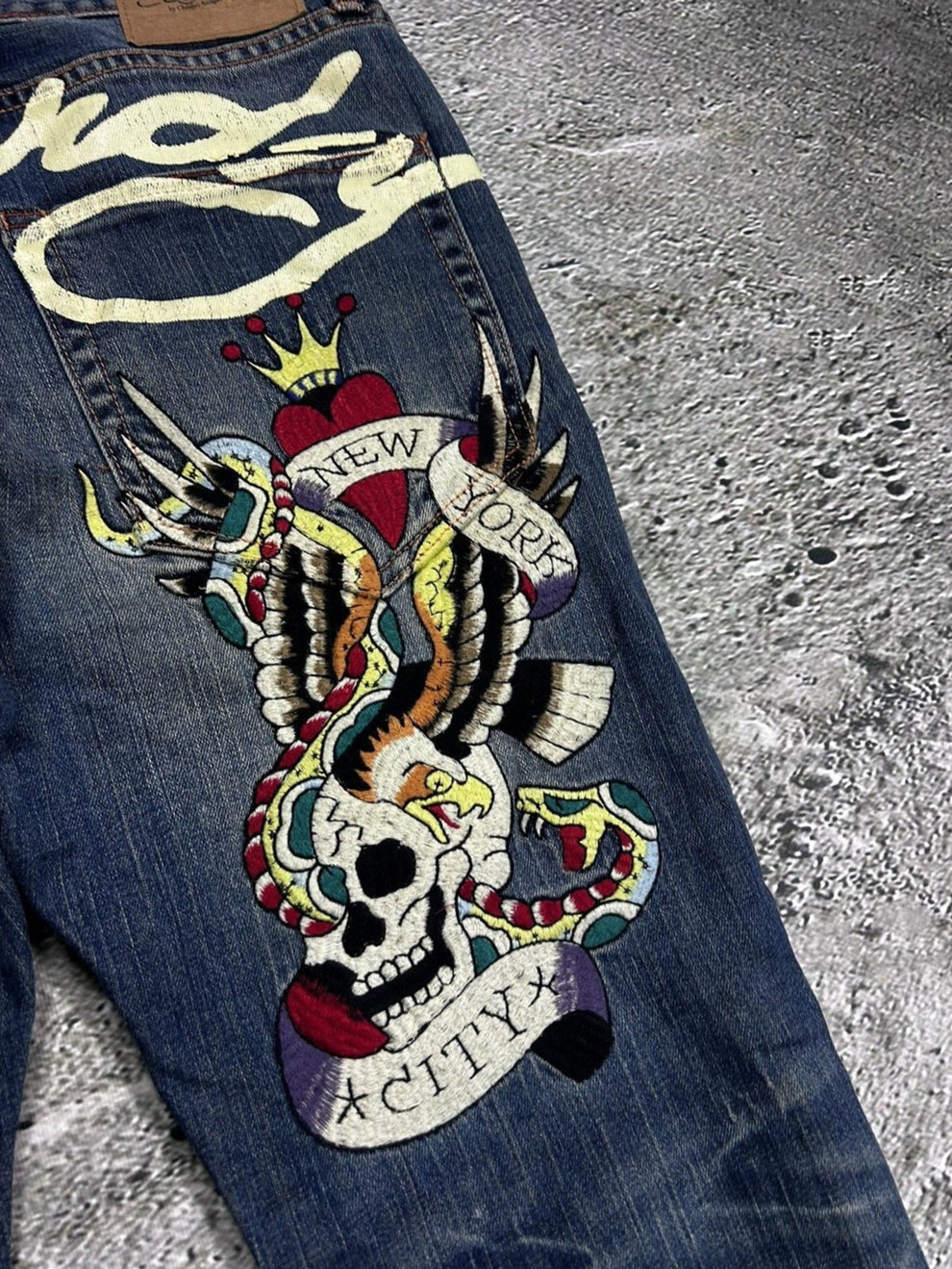 Ed Hardy NYC Graphic Jeans – Luxandluxy
