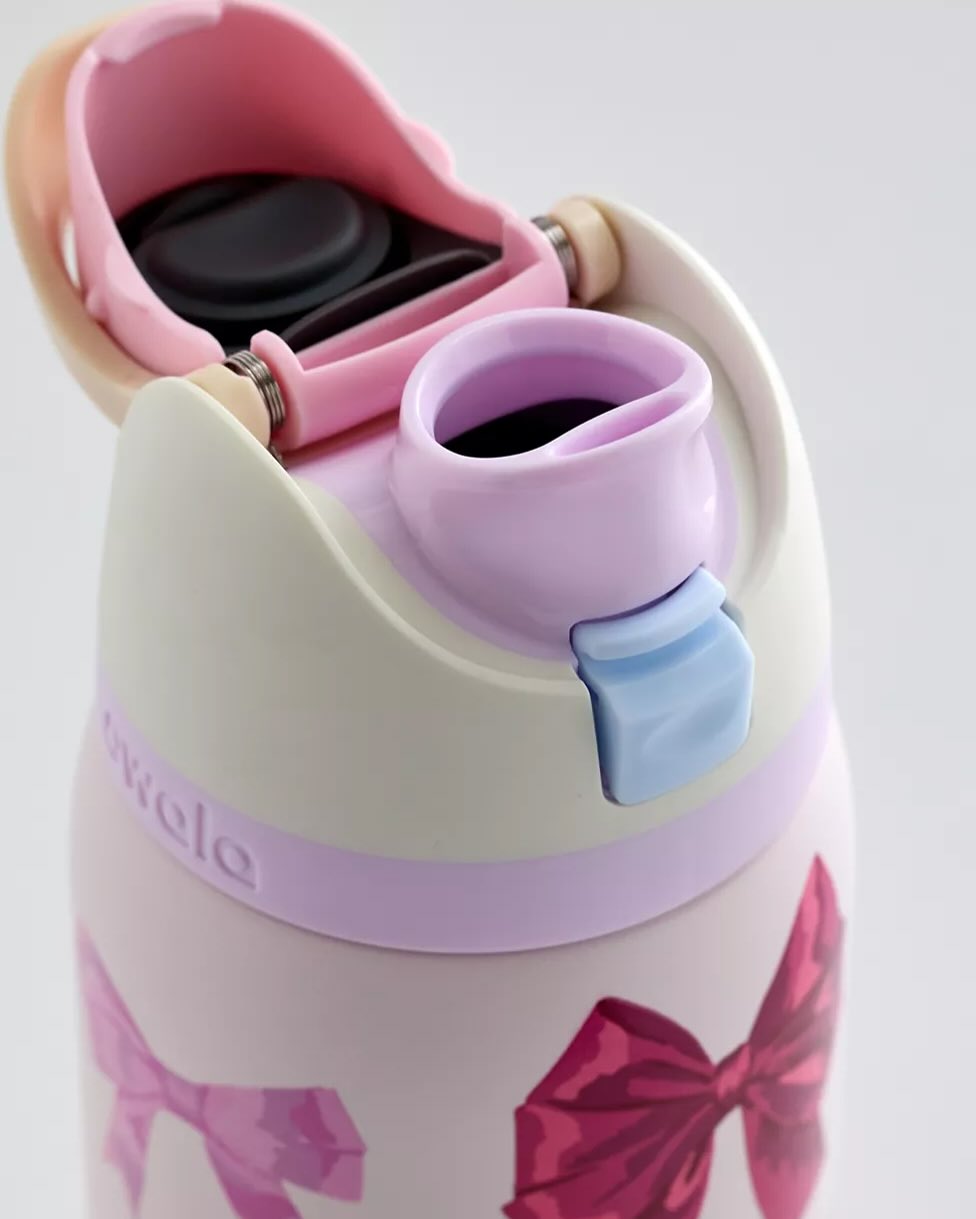 Girlhood Ribbon Bows Freesip Bottle