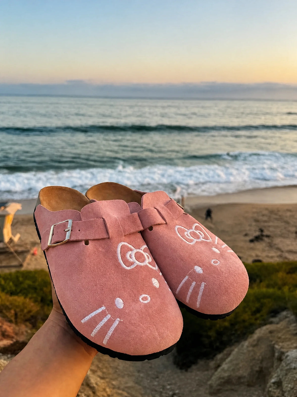 Hello Kitty Birkenstock