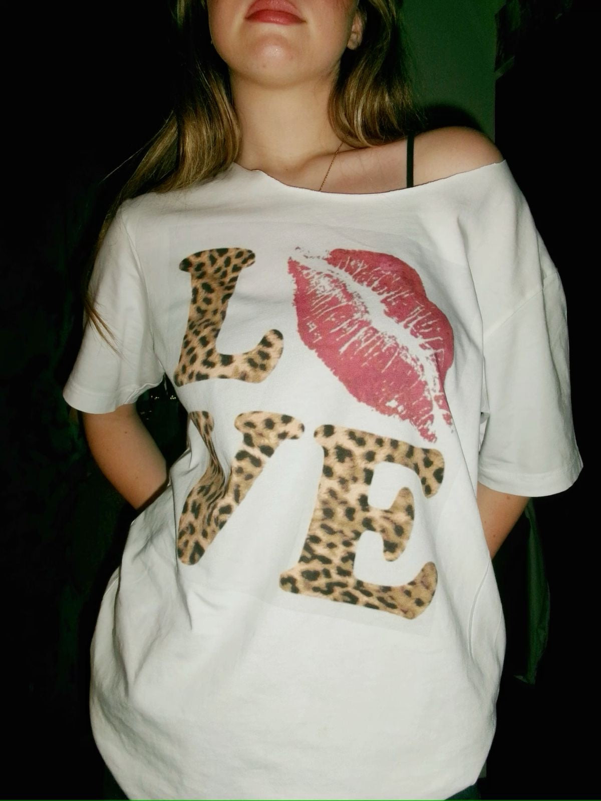 Love Lips Leopard Off-shoulder Tee