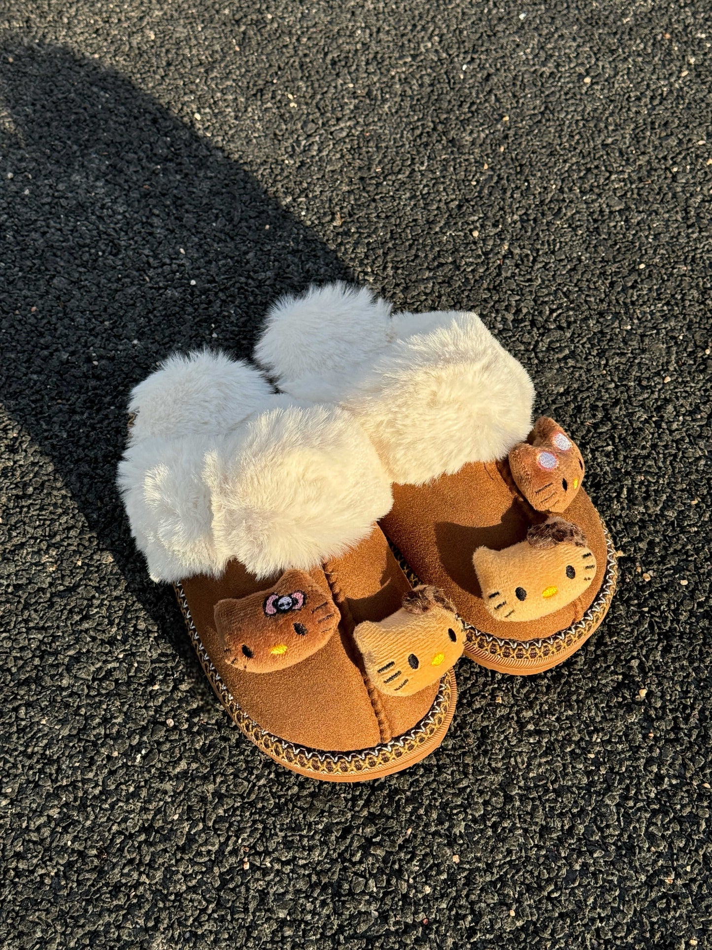 Hello Kitty Ugg Slippers