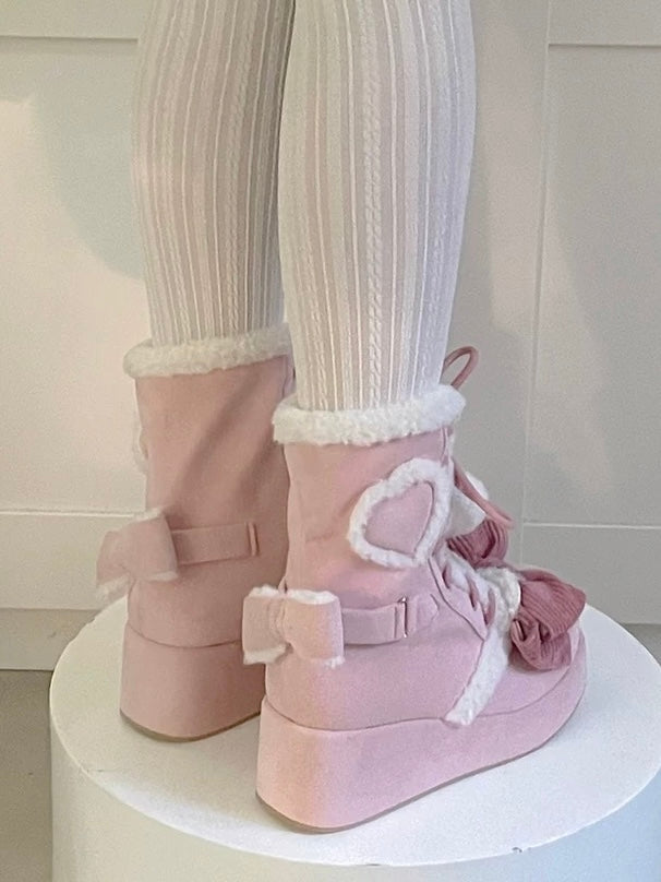 Pom-Pom Snow Heart Boots