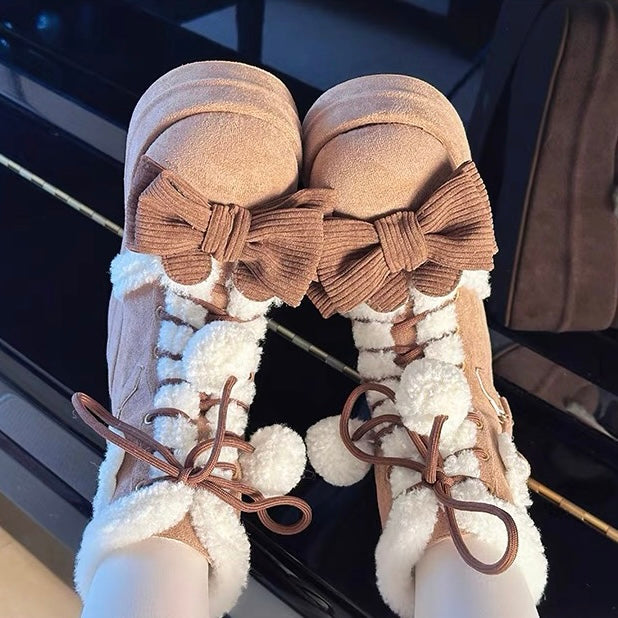 Pom-Pom Snow Heart Boots