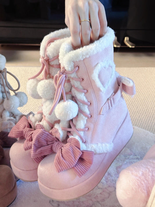 Pom-Pom Snow Heart Boots