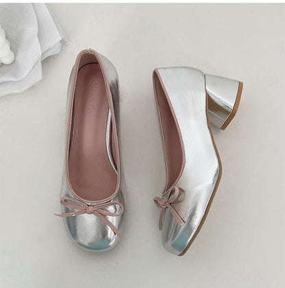 Pale Round Toe Shoes
