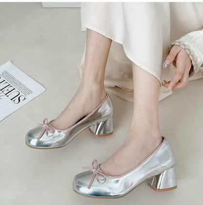 Pale Round Toe Shoes