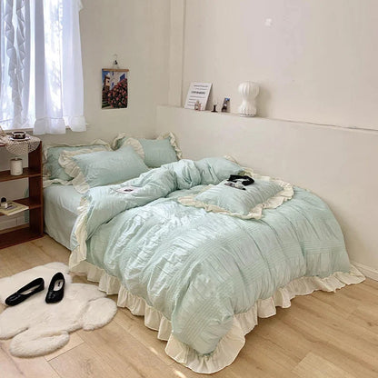 Texture Ruffle Bedding Set