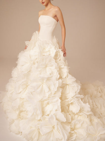 White 3D Floral Strapless Wedding Dress
