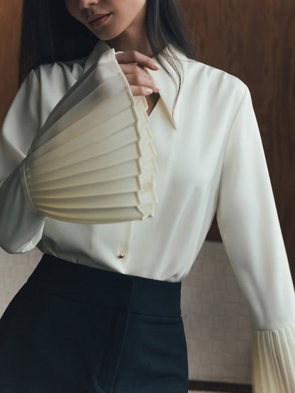 Loose Blouse With Pleated Cuffs