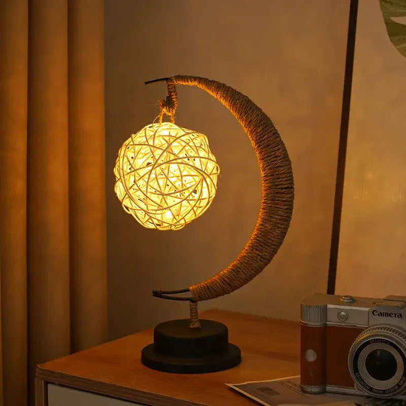 Crescent Moon Lamp-Luxandluxy