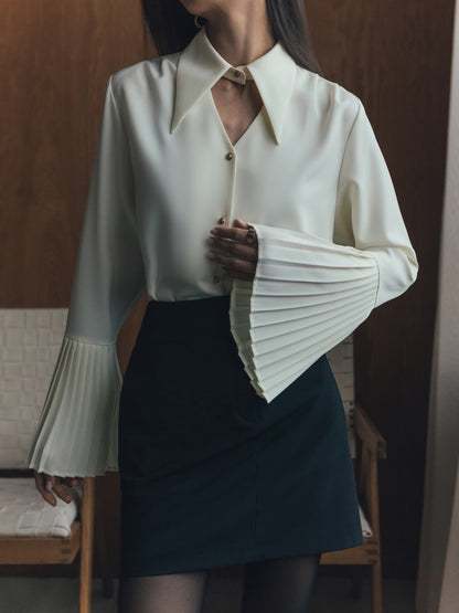 Loose Blouse With Pleated Cuffs