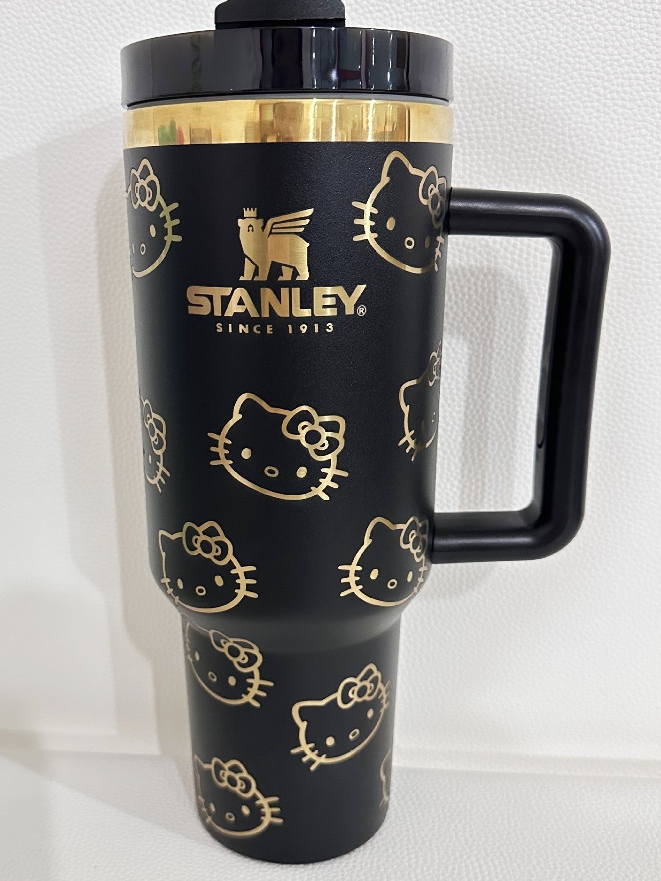 Hello Kitty Stanley Cup-Luxandluxy