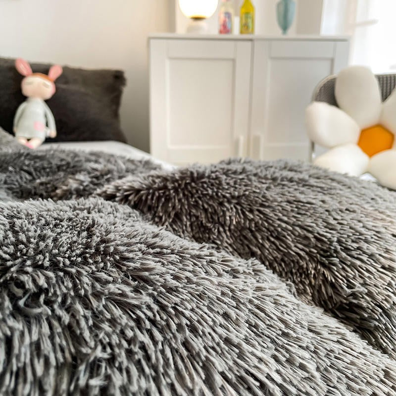 Hug & Snug Fluffy Bedding Set