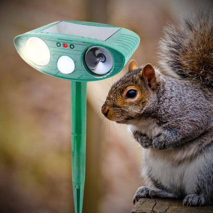 Ultrasonic Squirrel Repeller-Luxandluxy