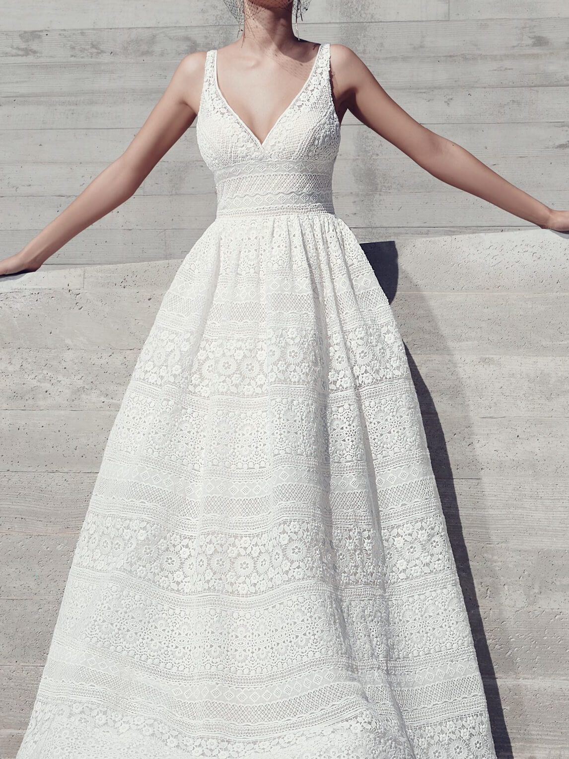 White Eyelet Lace V-Neck Wedding Dress-Luxandluxy