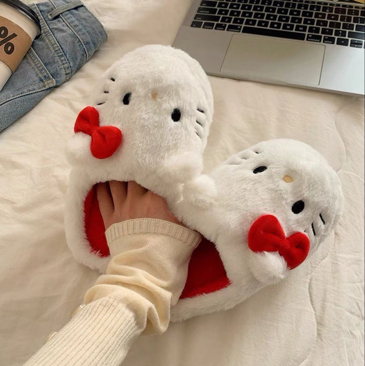 White Hello Kitty Plush Slippers-Luxandluxy